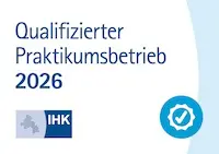 IHK Siegel Qualifizierter Praktikumsbetrieb 2026 mit blauem Haken Icon
